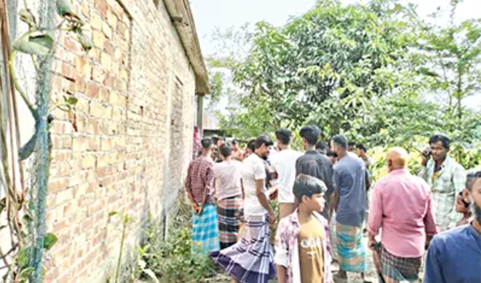 ‘আয়নাঘরে’ ৬ মাস আটক, পল্লী চিকিৎসক গ্রেফতার