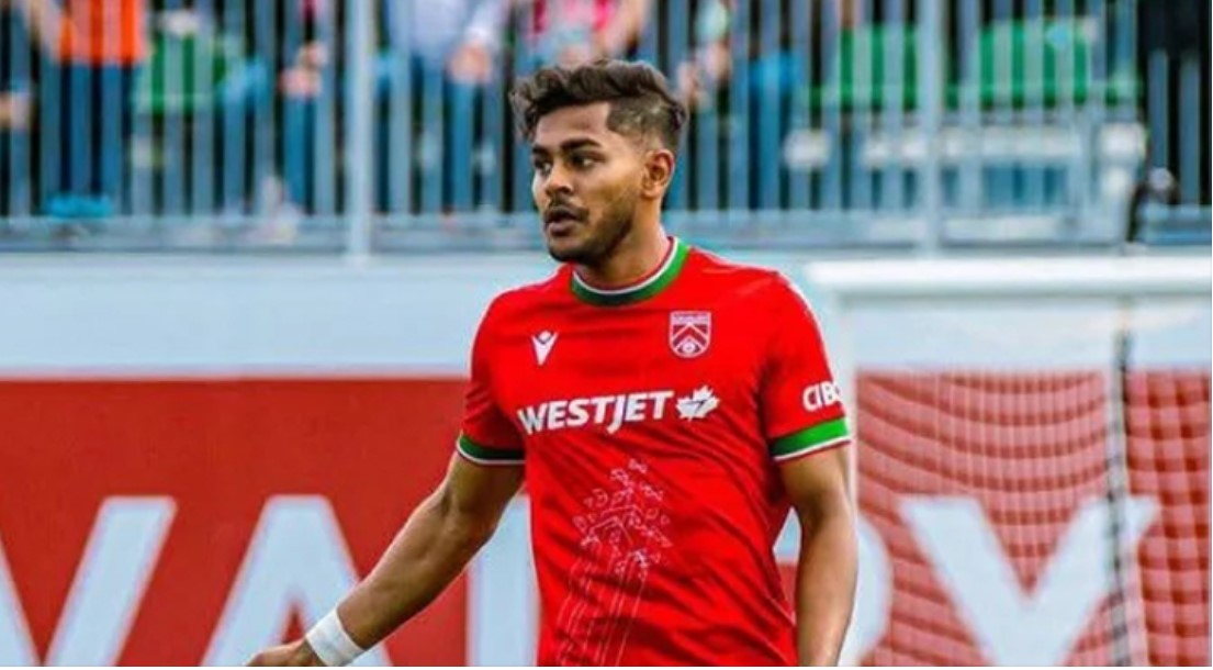 ফিফার ছাড়পত্রের অপেক্ষায় আছেন মিডফিল্ডার সামিত সোম