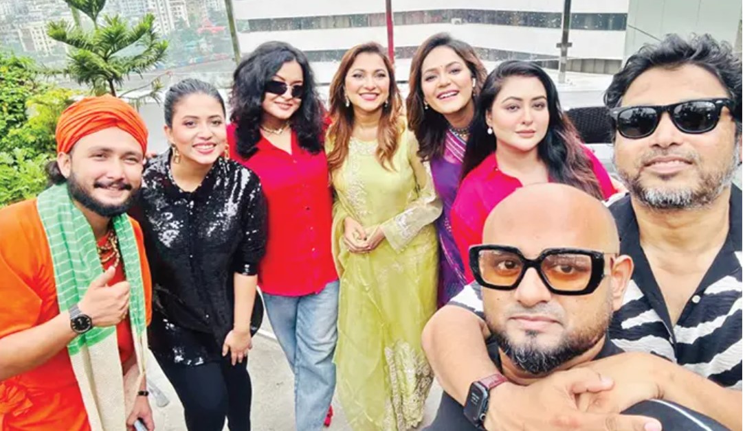 বেলজিয়াম মাতাবেন আমাদের যেসব তারকারা