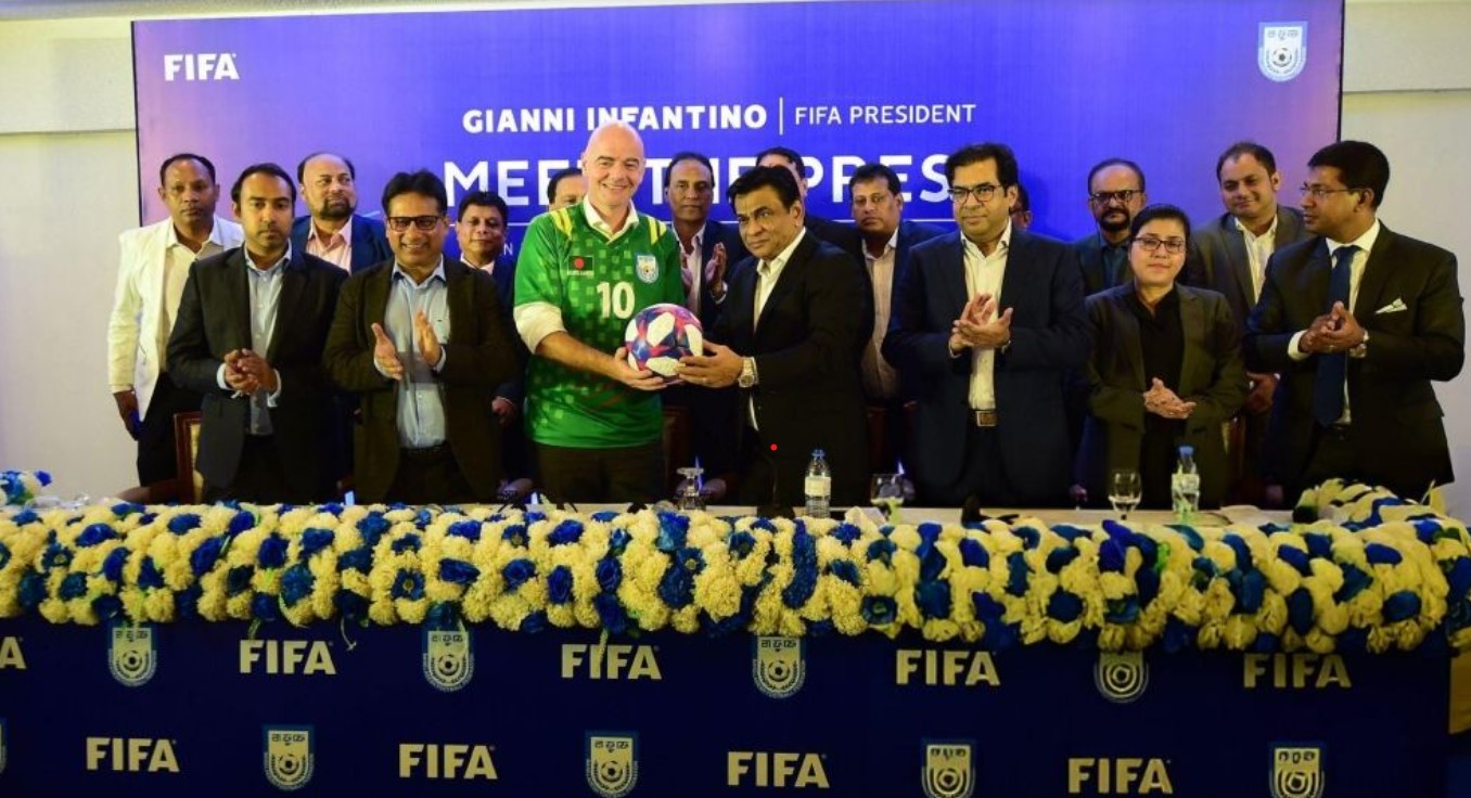 বাংলাদেশে আসছেন ফিফা সভাপতি