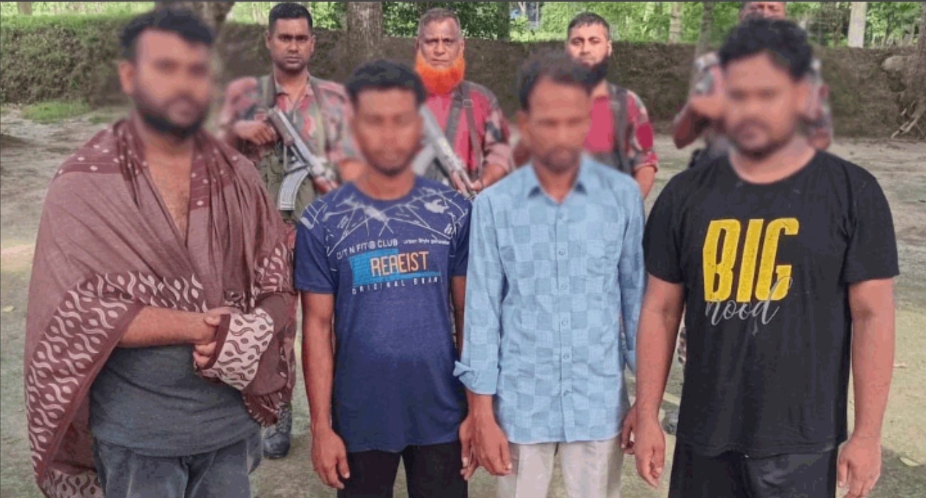 ঝিনাইদহের মহেশপুর সীমান্তে অনুপ্রবেশের সময় নারী-শিশুসহ আটক ১৬