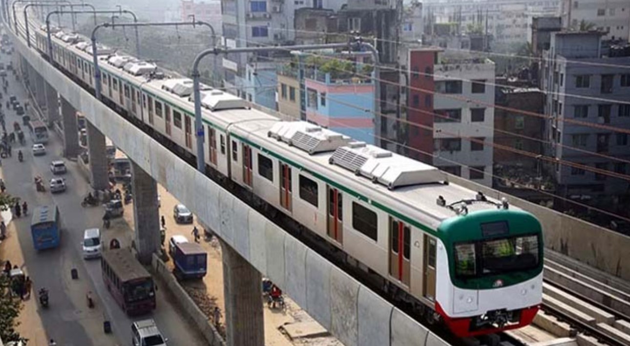 আজ থেকে আবার মেট্রোরেল চালু, মাংস বহন করা নিষেধ