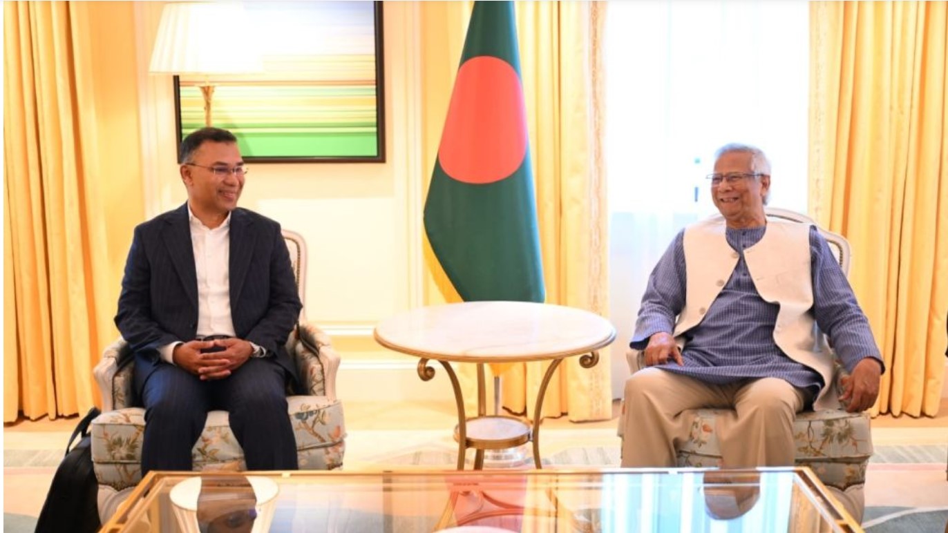 ড. মুহাম্মদ ইউনূসের সঙ্গে তারেক রহমানের ‘ওয়ান টু ওয়ান’ বৈঠক শুরু